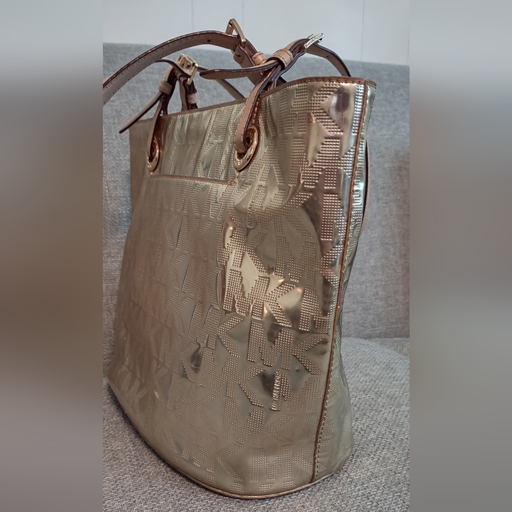 Firm Final price!*MK logo golden tote - Picture 5 of 11
